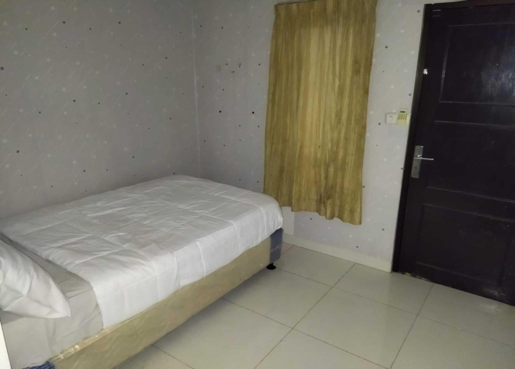 Oyo 93540 Bintang Residence 2 จาการ์ตา ภายนอก รูปภาพ